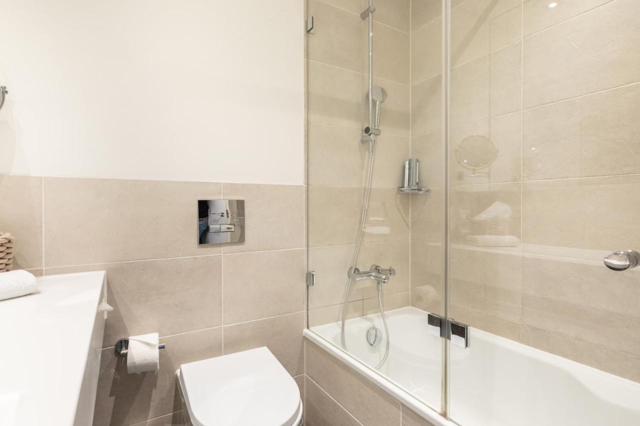 Select Hotel Berlin The Wall - Apartments Екстер'єр фото
